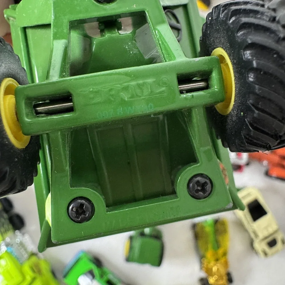 Mixed Lot Of 35 Hot Wheels Matchbox John‎ Deere Vintage Collector